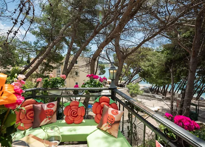Beachfront Romilda * Makarska
