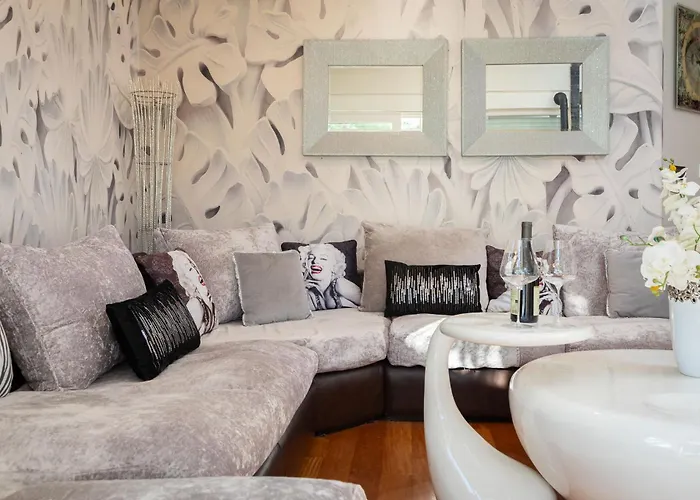 Beachfront Romilda *