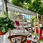 Apartament Beachfront Romilda