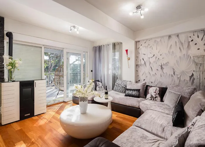 Apartamento Beachfront Romilda Makarska