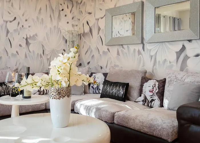 Beachfront Romilda Apartamento Makarska