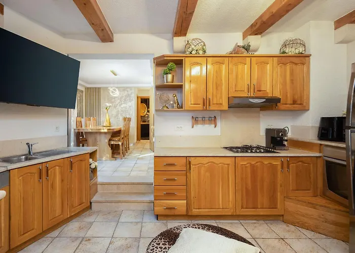 Beachfront Romilda *