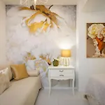 Beachfront Romilda Lejlighed