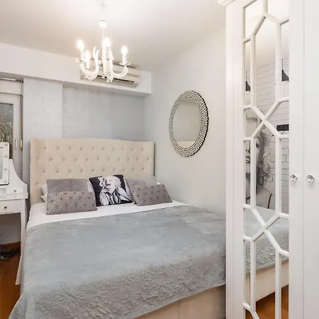 Beachfront Romilda Apartamento