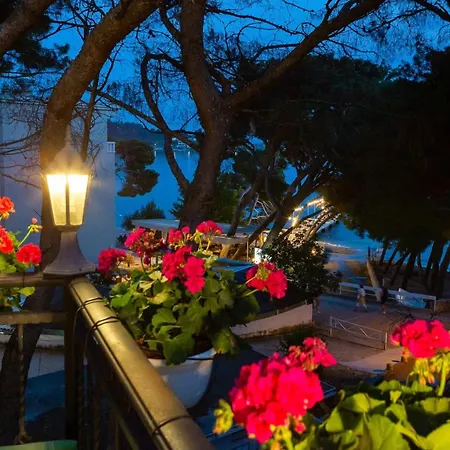 Beachfront Romilda *