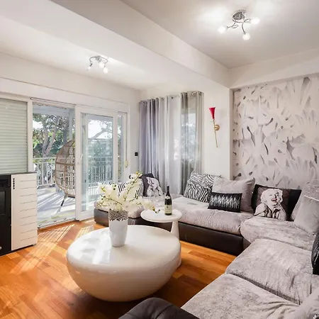 Apartamento Beachfront Romilda Makarska