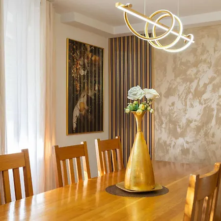 Beachfront Romilda Apartment
