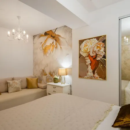 Apartment Beachfront Romilda *