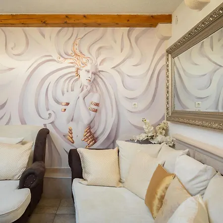 Apartment Beachfront Romilda *