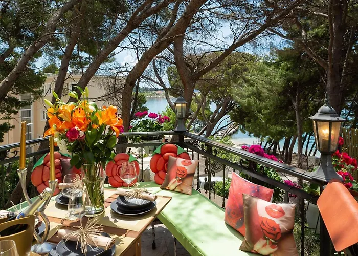 Beachfront Romilda